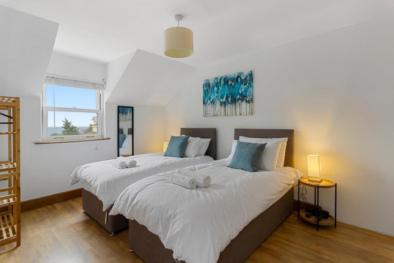 Stunning Sea View Whole Home In Torbay Close To Beach Torquay Eksteriør billede
