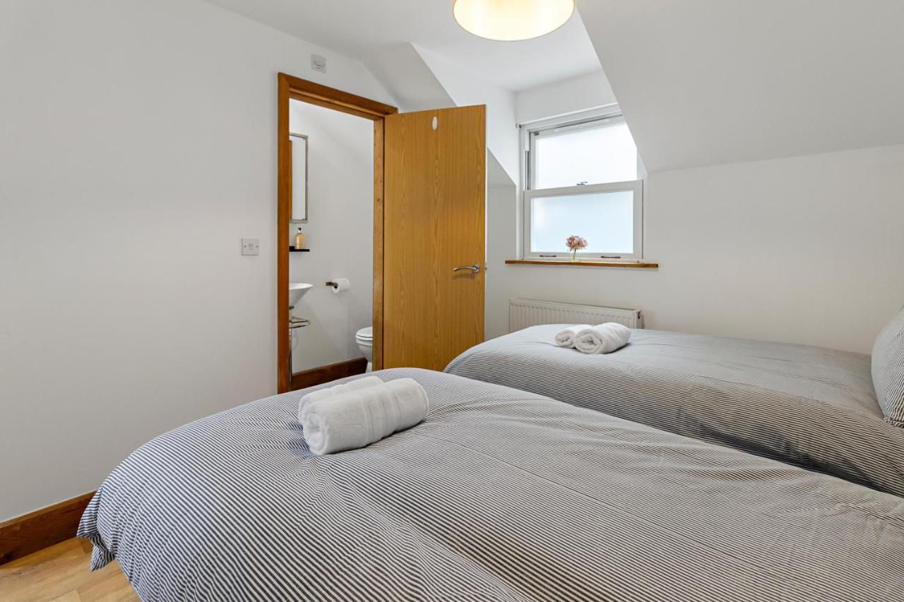 Stunning Sea View Whole Home In Torbay Close To Beach Torquay Eksteriør billede